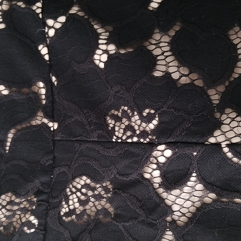 Express Lace Shorts - Picture 2 of 9